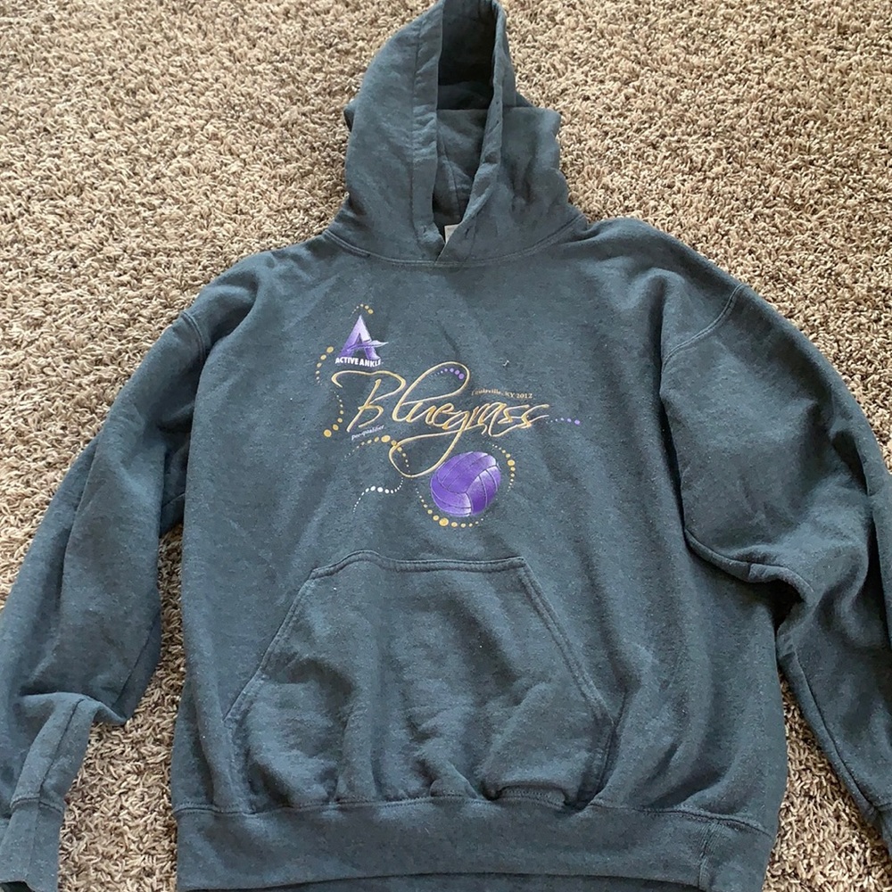 Athletic sweatshirt